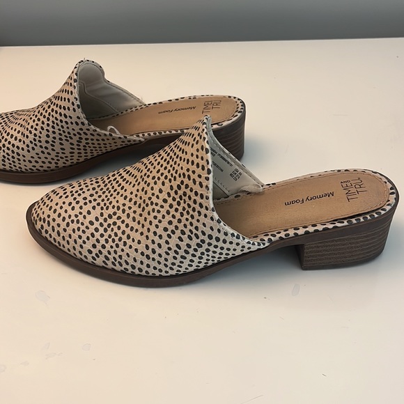 Spotted Mules - Picture 2 of 5